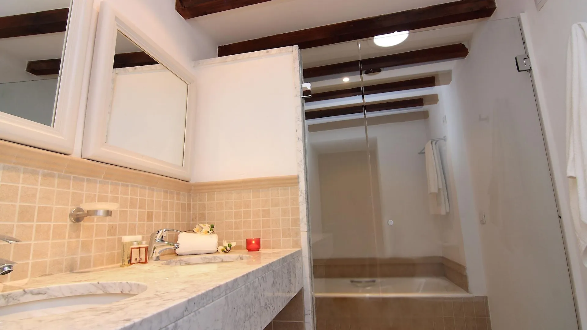 Hotel Algaida Suites By Eurotels